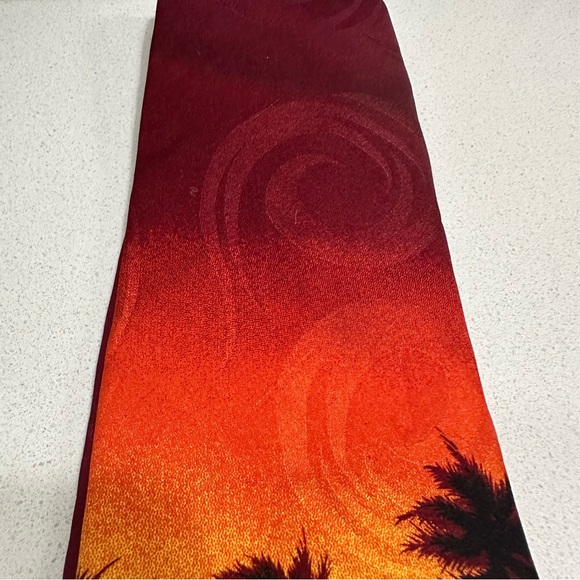 Vintage Jurassic park brachiosaurus 100% Italian silk tie - Picture 15 of 16